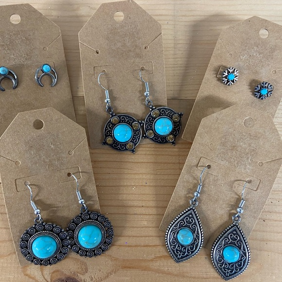 Earring Bundle - Picture 3 of 8